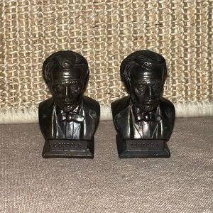 Vintage Collectible Lincoln Bust S&P Shakers